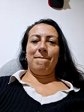 Lauryn Jones online show from 06.01.26