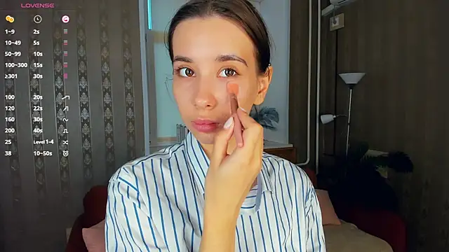 JacalynSchreiber online show from 11.21.25