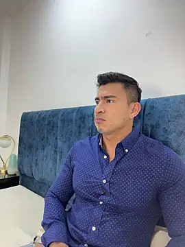 Chris Clarck online show from 11.05.25