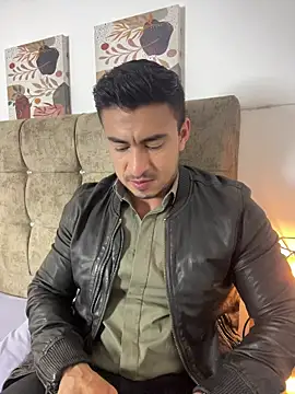 Chris Clarck online show from 11.18.25