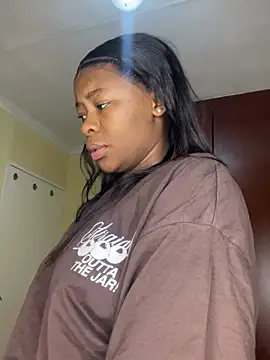 MiyaXo2 online show from 12.22.25