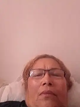 Snapshot of Cessi50 chatting on 11.08.25 Cessi50 online show from 11.08.25