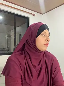 Melek Seraya online show from 11.16.25