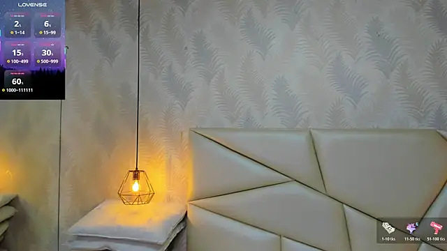 laurettedela rouse online show from 11.28.25