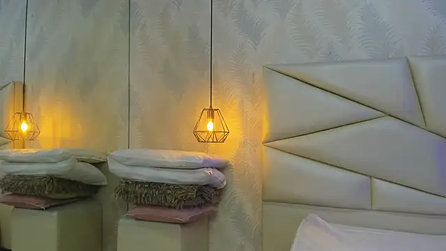 laurettedela rouse online show from 12.05.25