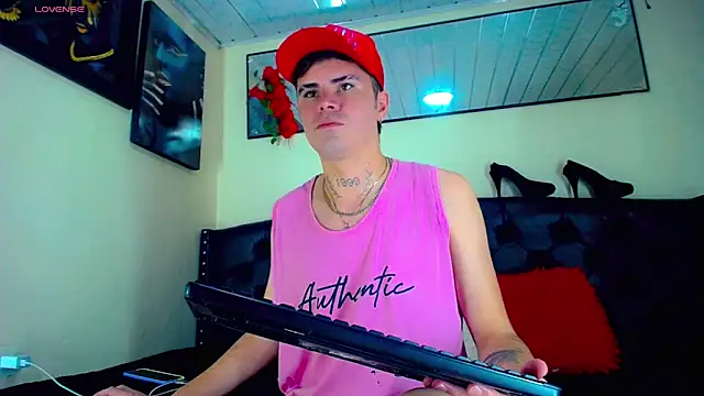 Sebastian Loaiza online show from 11.06.25