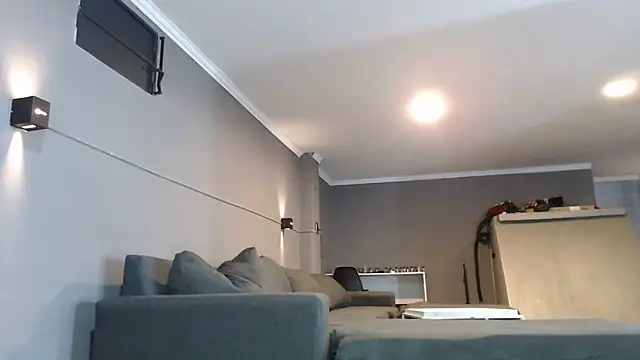 mickystrumia23 online show from 04.18.26