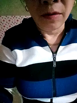 small-house123 online show from 02.14.26