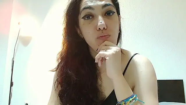 CharmingPearl online show from 11.05.25