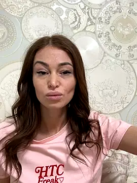 Snapshot of Sindy_Energy chatting on 11.02.25 Sindy Energy online show from 11.02.25