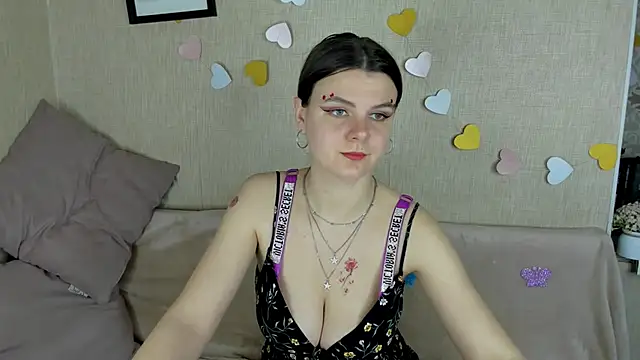 Zorianaa online show from 04.18.26