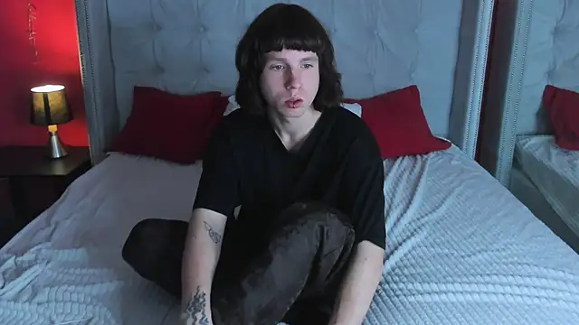 CutieKai  online show from 11.02.25