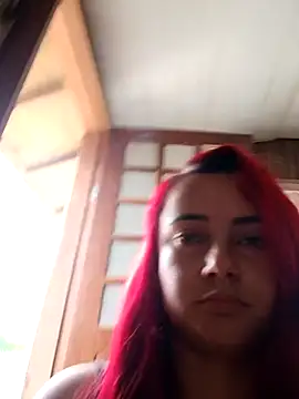 Snapshot of ruiviinhaah chatting on 11.25.25 ruiviinhaah online show from 11.25.25