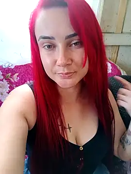 Snapshot of ruiviinhaah chatting on 12.15.25 ruiviinhaah online show from 12.15.25