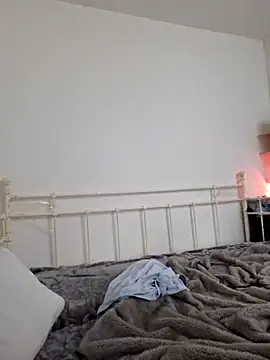 rebebia13 online show from 11.22.25