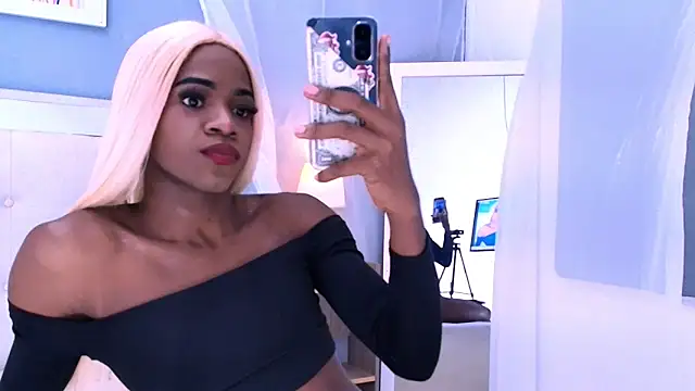 CriisBrown  online show from 01.17.26