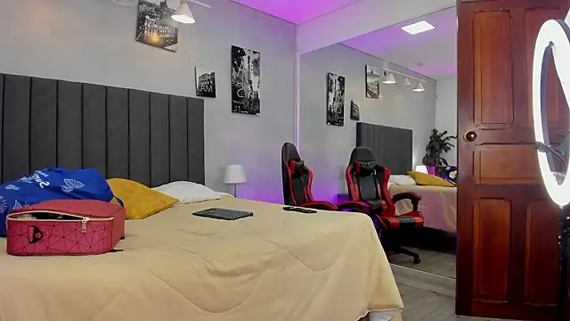 kendra london online show from 03.18.26