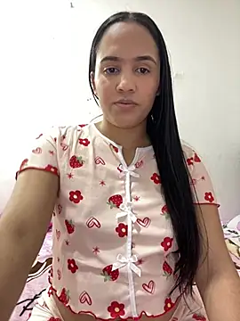 Ivy 08 online show from 07.15.26