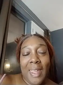 Snapshot of BiancaClarkson chatting on 12.14.25 BiancaClarkson online show from 12.14.25