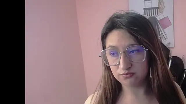 Snapshot of Karlieth chatting on 11.02.25 Karlieth online show from 11.02.25