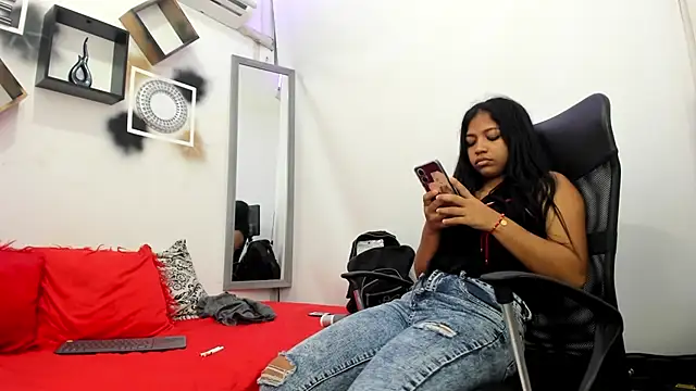 YuleimysAndAlex online show from 11.05.25