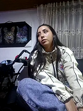 naughtygoddesss  online show from 12.20.25