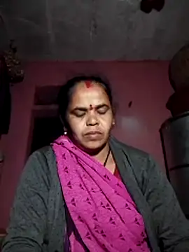 Snapshot of Hot_reeji8 chatting on 12.19.25 Hot reeji8 online show from 12.19.25