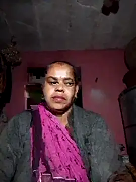 Snapshot of Hot_reeji8 chatting on 12.20.25 Hot reeji8 online show from 12.20.25