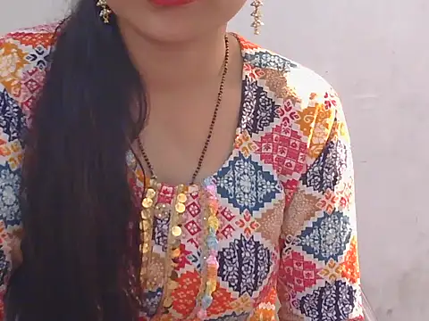 Snapshot of Sneha_lovely01 chatting on 12.05.25 Sneha lovely01 online show from 12.05.25