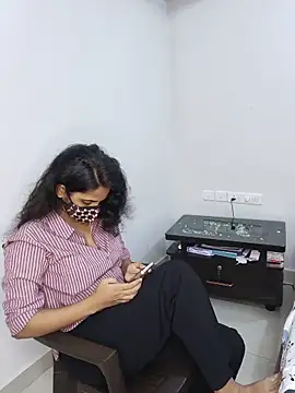 Snapshot of ITZ_GURU chatting on 06.11.26 ITZ GURU online show from 06.11.26