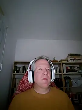 ChocolatMilka44 online show from 03.07.26