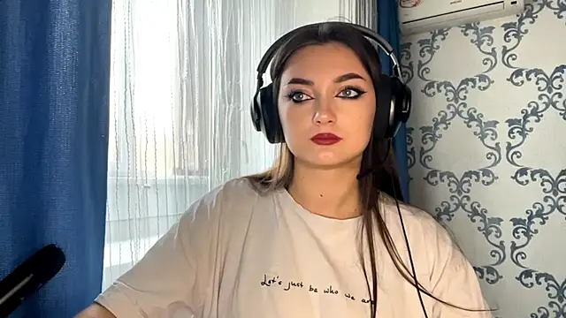 TwotyBright online show from 11.14.25