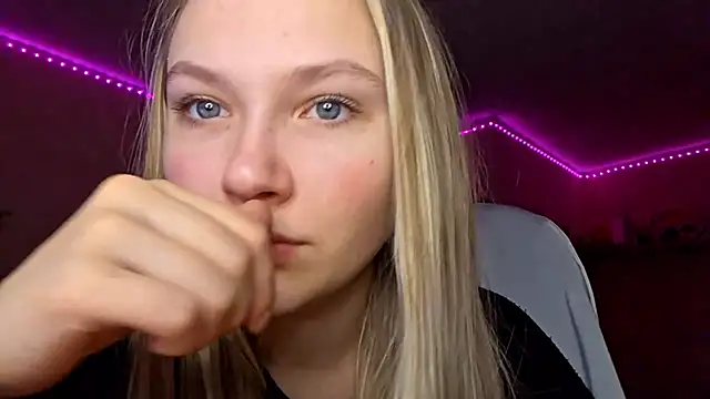 KarinRobertson online show from 02.10.26