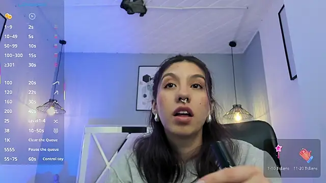 zoe-moreau online show from 03.04.26