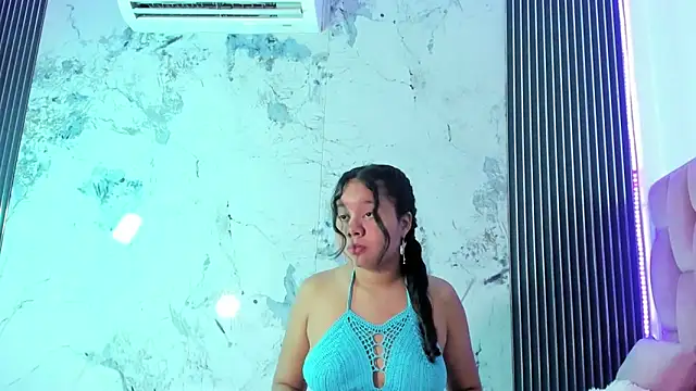 Snapshot of angie_harmony chatting on 11.06.25 angie harmony online show from 11.06.25