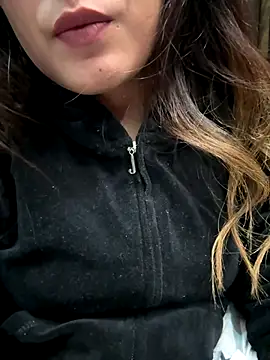 Angel-pune001 online show from 12.15.25