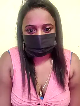 Snapshot of tam-queen1 chatting on 11.12.25 tam-queen1 online show from 11.12.25