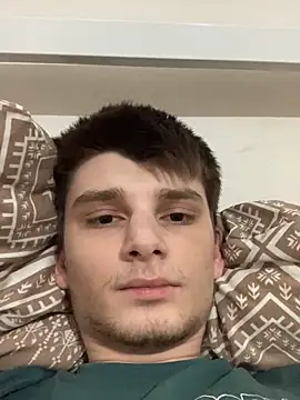 Snapshot of zackdelfon chatting on 11.13.25 zackdelfon online show from 11.13.25