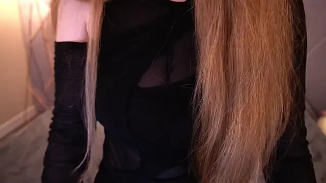 DanielaReign online show from 04.18.26