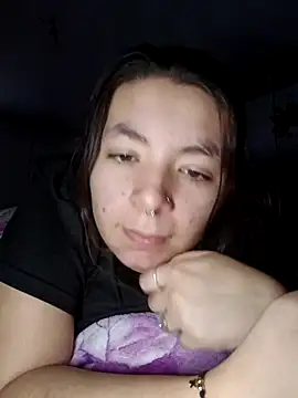 Snapshot of Baby_Myla chatting on 11.08.25 Baby Myla online show from 11.08.25