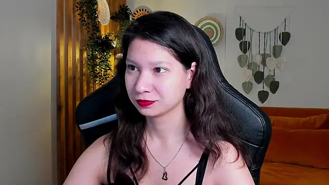 SaraDenars online show from 11.26.25