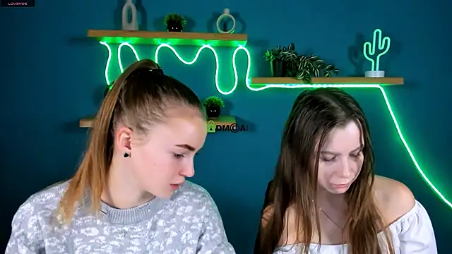 lana shine  online show from 11.19.25