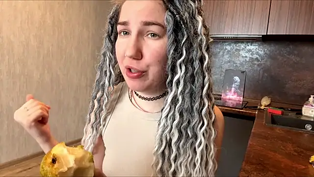 GeraldineStevenson online show from 03.03.26