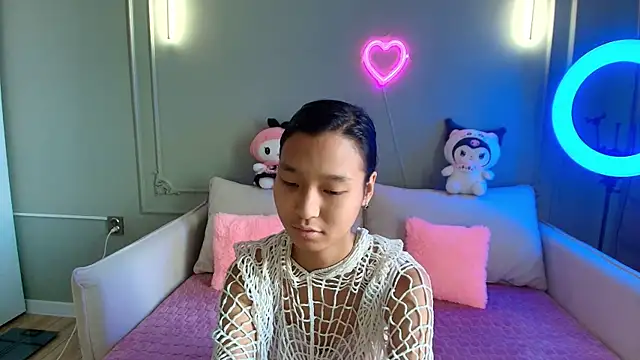 lihnpham online show from 11.30.25