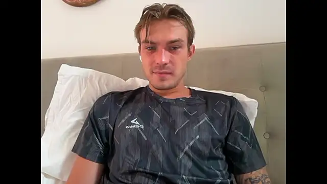 Snapshot of DanteRay chatting on 05.15.26 DanteRay online show from 05.15.26