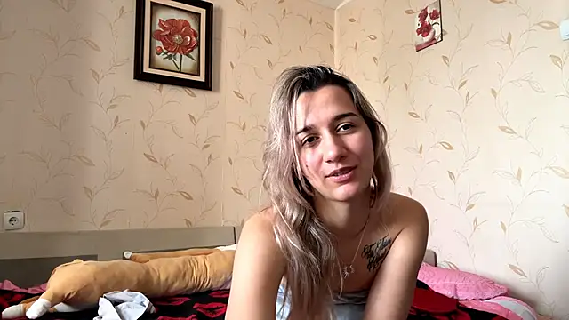 Auroragin online show from 11.08.25