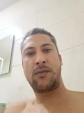 Snapshot of Arrombador20 chatting on 04.08.26 Arrombador20 online show from 04.08.26