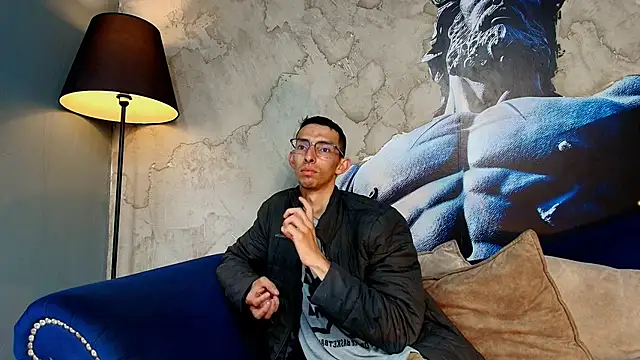 ZyroNight online show from 12.15.25