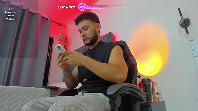 Snapshot of noah_corvelle chatting on 02.14.26 noah corvelle online show from 02.14.26