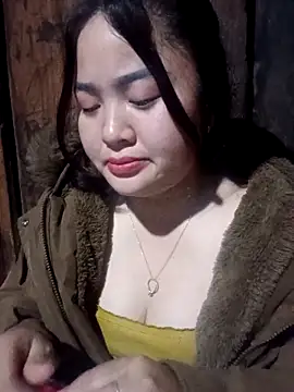 Bee-bgolden online show from 12.20.25